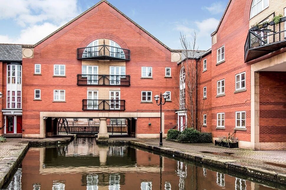 Main image of 2 bedroom Flat to rent, James Brindley Basin, Manchester, M1