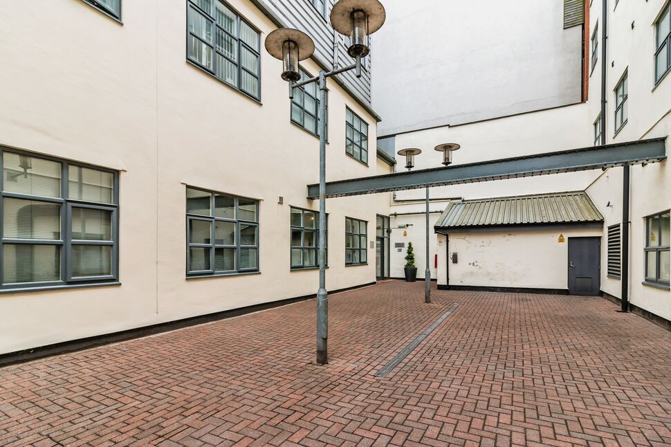 Main image of 2 bedroom Flat to rent, Naples Street, Manchester, Greater Manchester, M4