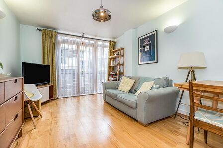 1 bedroom  Flat for sale