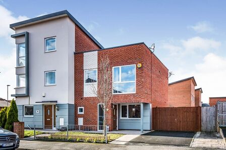 Blackrock Street, 3 bedroom Semi Detached House to rent, £1,600 pcm