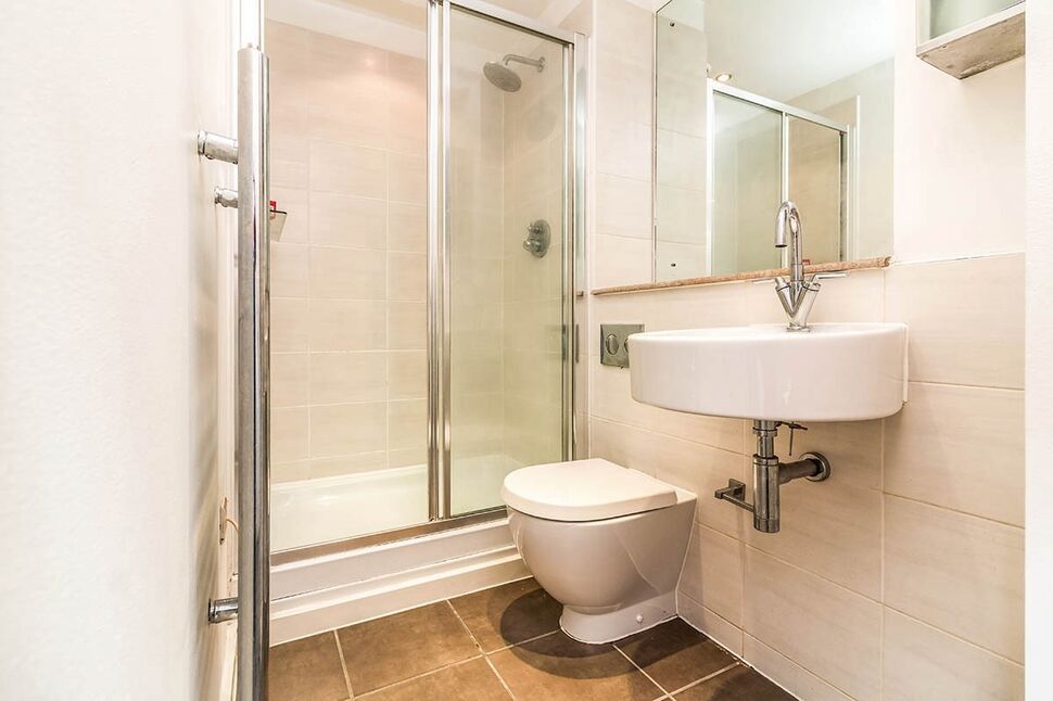 En-Suite Shower / WC