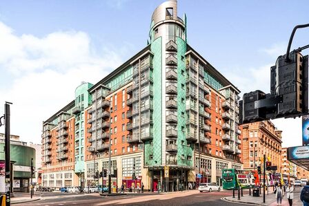 Whitworth Street West, 1 bedroom  Flat to rent, £1,100 pcm