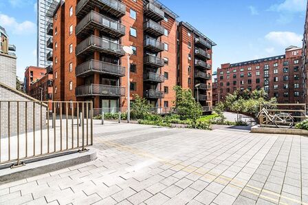 1 bedroom  Flat to rent