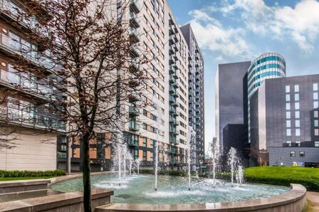 Cypress Place, 2 bedroom  Flat to rent, £1,550 pcm