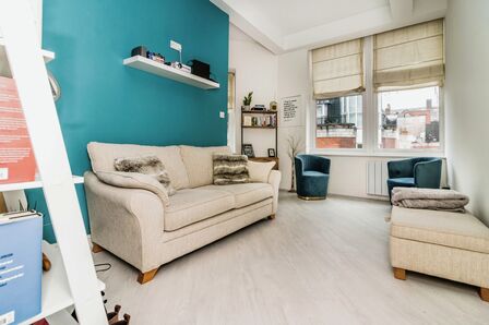City Heights, 1 bedroom  Flat for sale, £170,000
