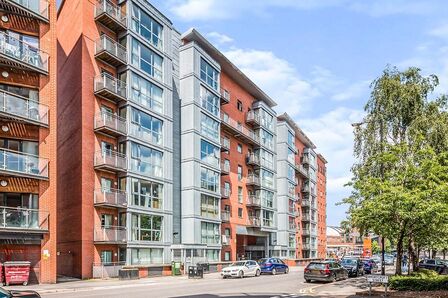 The Nile, 2 bedroom  Flat to rent, £1,400 pcm