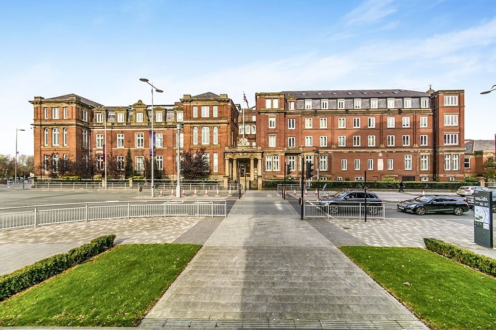 Main image of 3 bedroom Flat to rent, The Royal, Wilton Place, Greater Manchester, M3