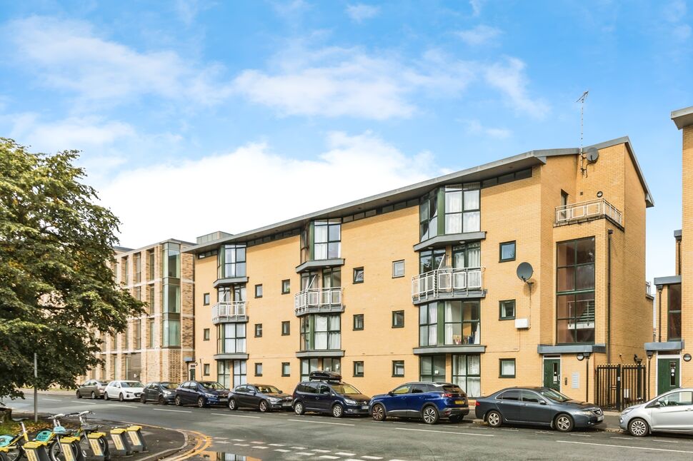 Main image of 2 bedroom  Flat for sale, Burlington Street, Manchester, M15