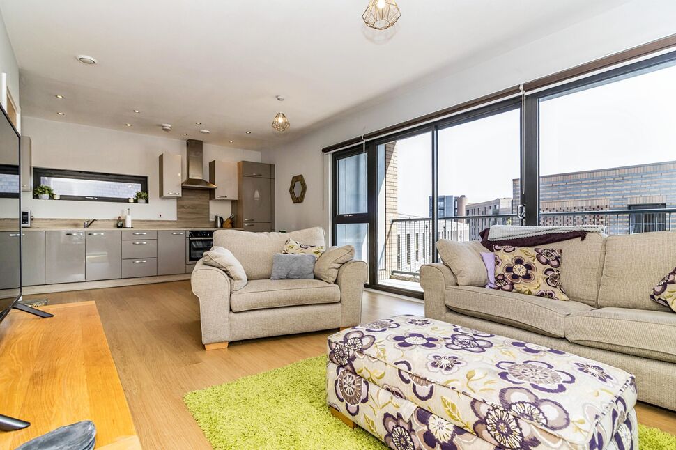 Main image of 2 bedroom Flat for sale, Canal Point, 1 New Union Street, Manchester, M4