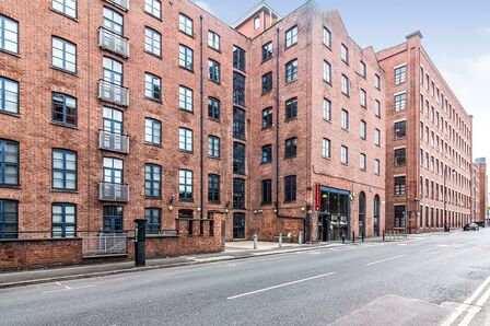 Cambridge Street, 1 bedroom Flat to rent, &pound;1,200 pcm