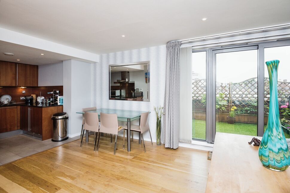 Living Area / Kitchen