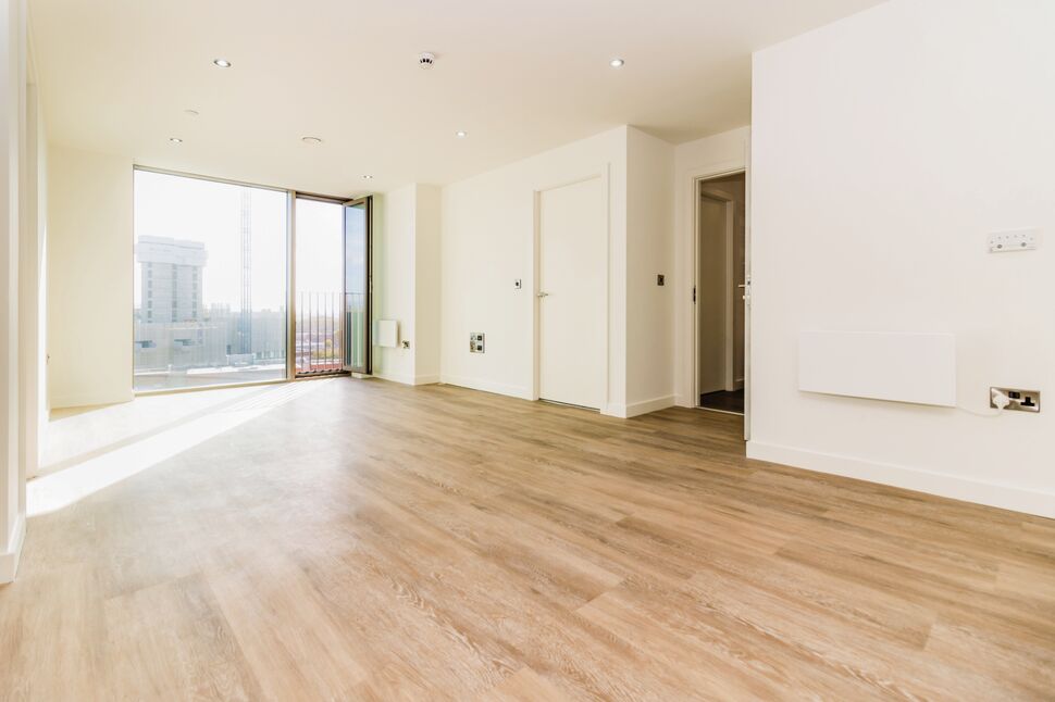 Living Area / Kitchen