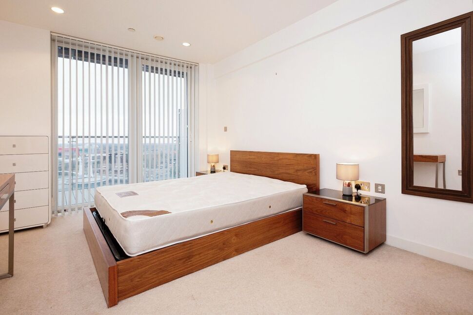 2 bedroom Flat for sale, Pink, Media City UK, M50 £250,000