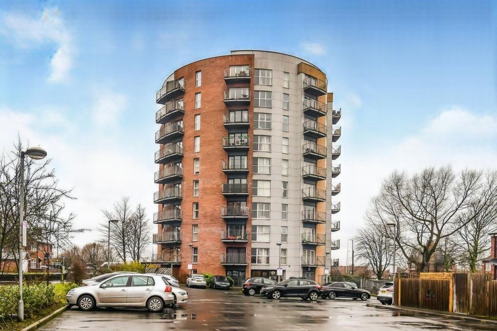 Main image of 2 bedroom Flat to rent, Stuart Street, Manchester, Greater Manchester, M11