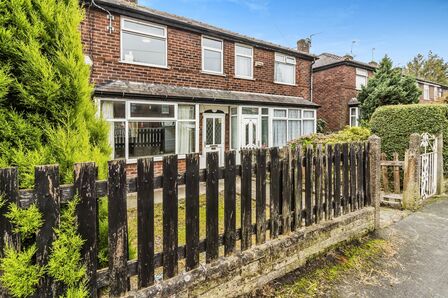 2 bedroom Semi Detached House to rent