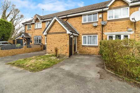2 bedroom Mid Terrace House to rent
