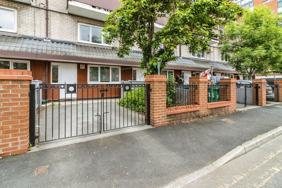 Main image of 2 bedroom Mid Terrace Flat to rent, Litcham Close, Manchester, Greater Manchester, M1
