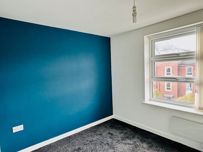 2 bedroom Flat for sale, Ivy Graham Close, Manchester, M40 £115,000