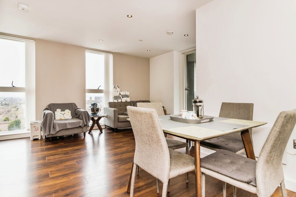 Living Area / Kitchen