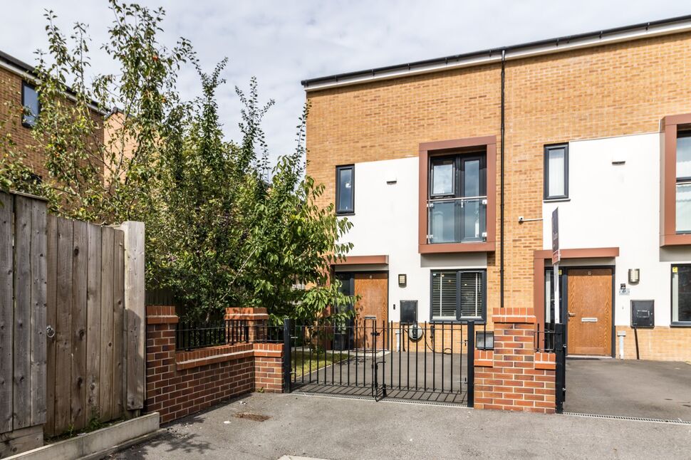 Main image of 3 bedroom End Terrace House to rent, Deanwater Close, Manchester, M13