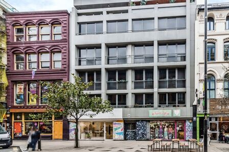 Oldham Street, 1 bedroom  Flat to rent, £1,050 pcm