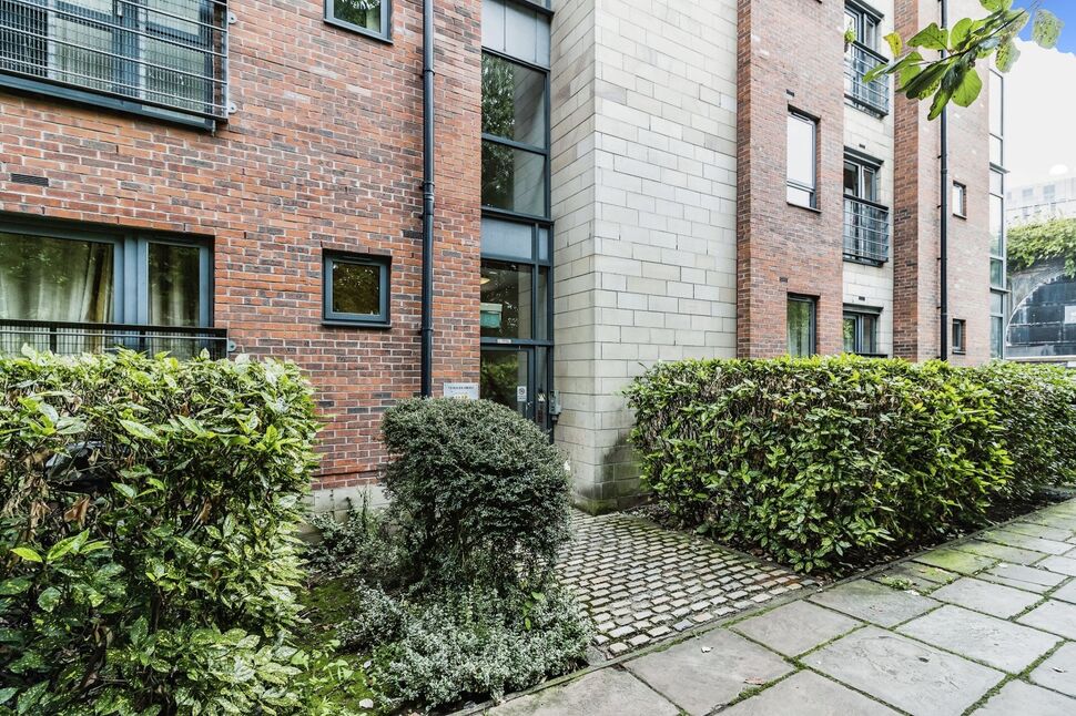 Main image of 2 bedroom  Flat for sale, Collier Street, Manchester, M3