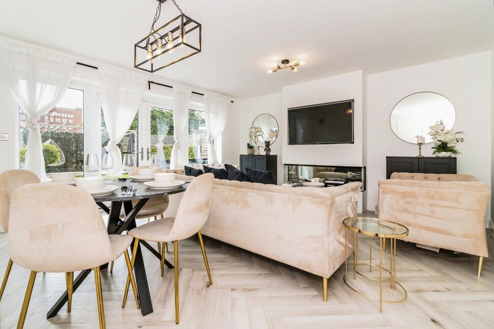 Living / Dining Room