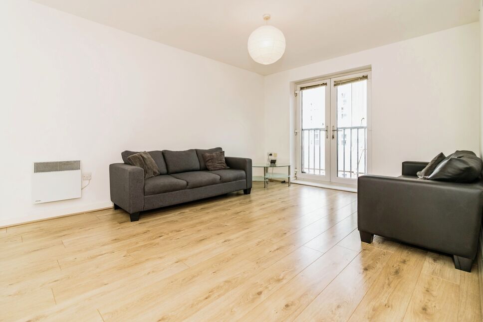 Living Area / Kitchen