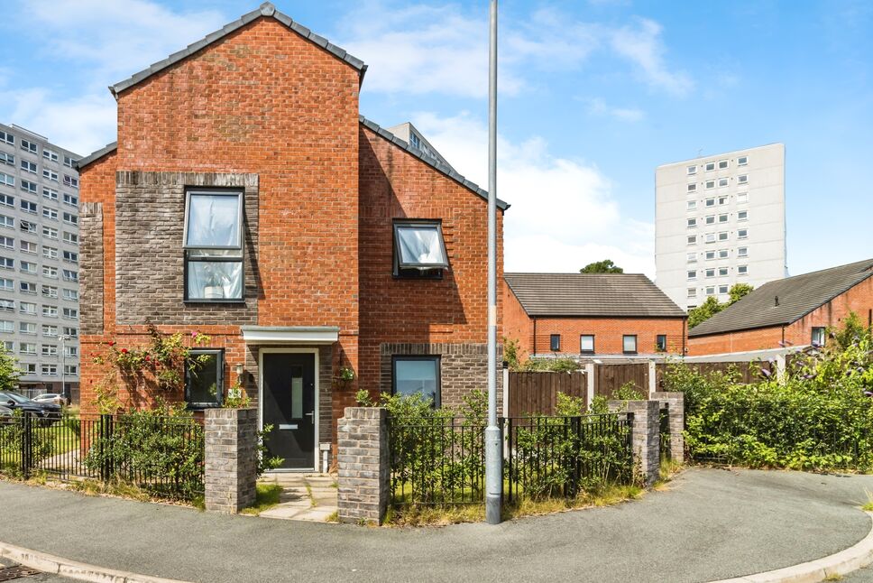 Main image of 3 bedroom End Terrace House for sale, George Stringer V C Drive, Manchester, M40
