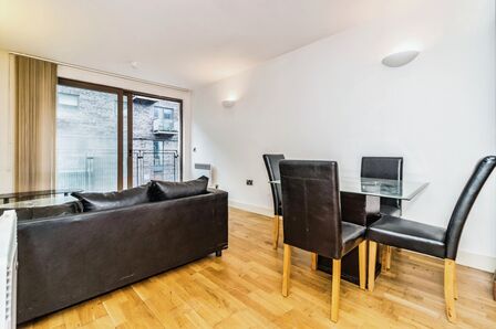 1 bedroom  Flat for sale