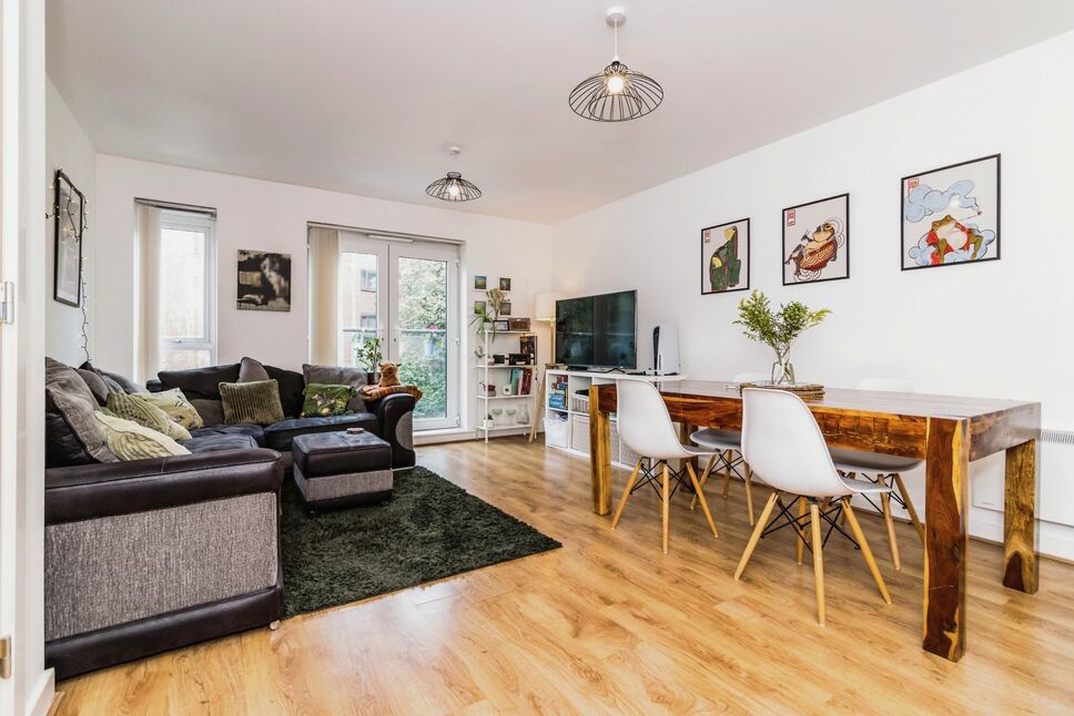 Main image of 2 bedroom Flat for sale, Derwent Street, Salford, M5