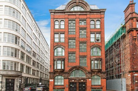 Hilton Street, 2 bedroom Flat to rent, &pound;1,425 pcm