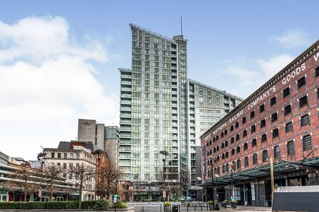 Watson Street, 2 bedroom  Flat to rent, £1,750 pcm