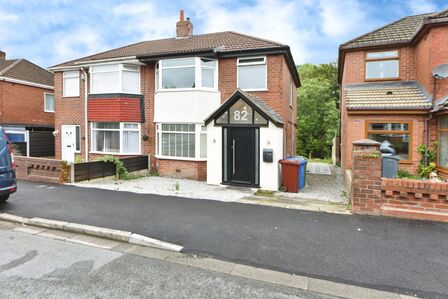 West Avenue, 3 bedroom Semi Detached House to rent, £1,450 pcm