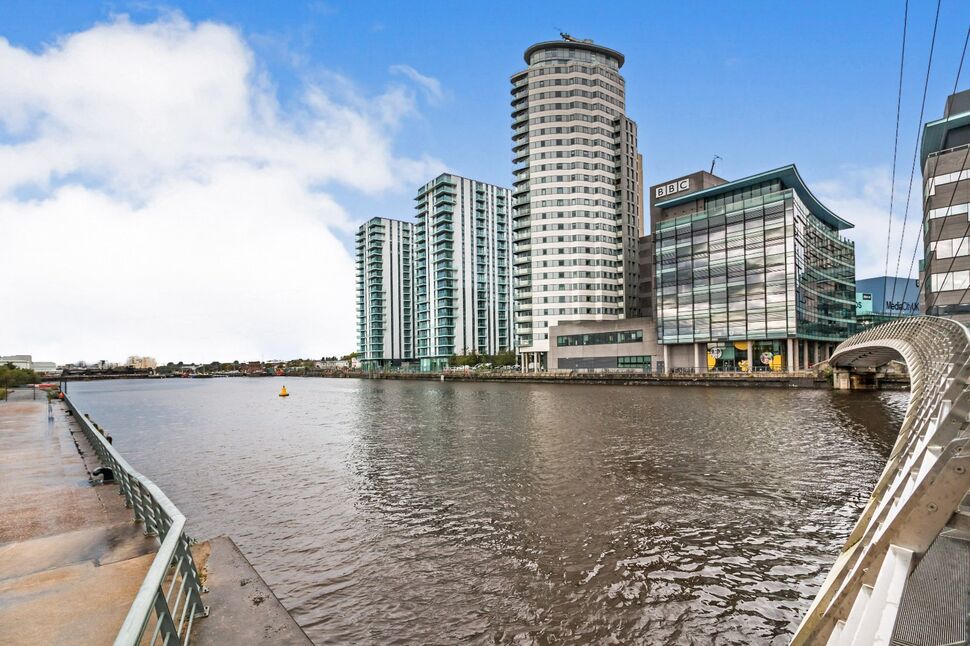 Main image of 2 bedroom Flat for sale, Blue, Media City UK, Salford, M50