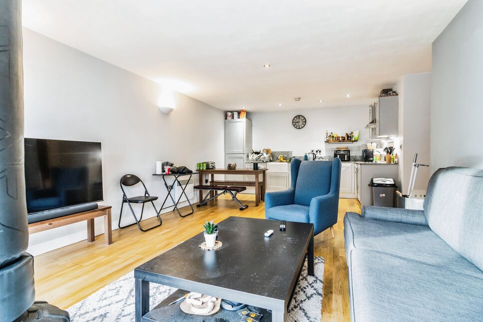 Living Area / Kitchen