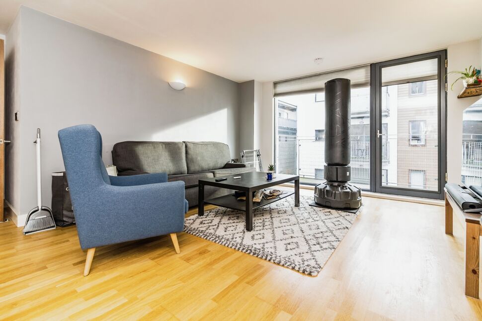 Living Area / Kitchen