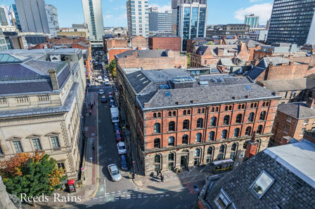 George Street, 1 bedroom  Flat for sale, £210,000
