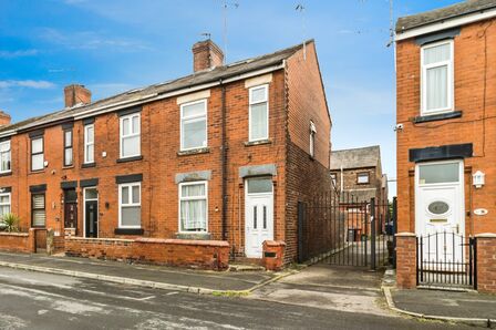2 bedroom End Terrace House for sale
