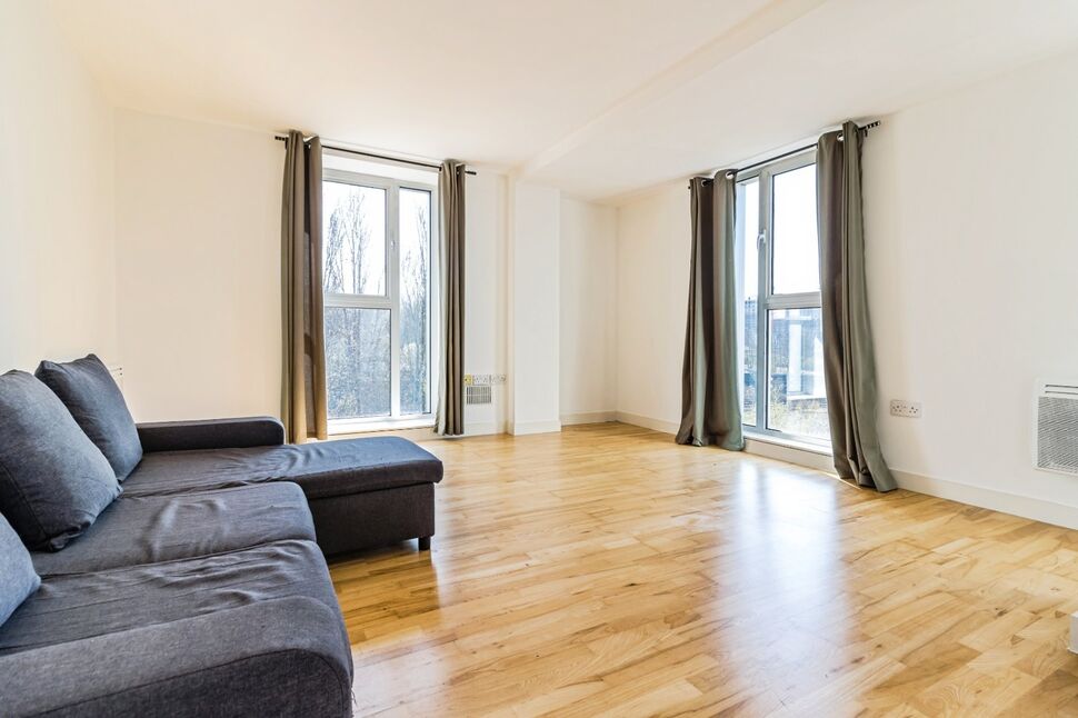Main image of 1 bedroom  Flat for sale, Dalton Street, Manchester, M40