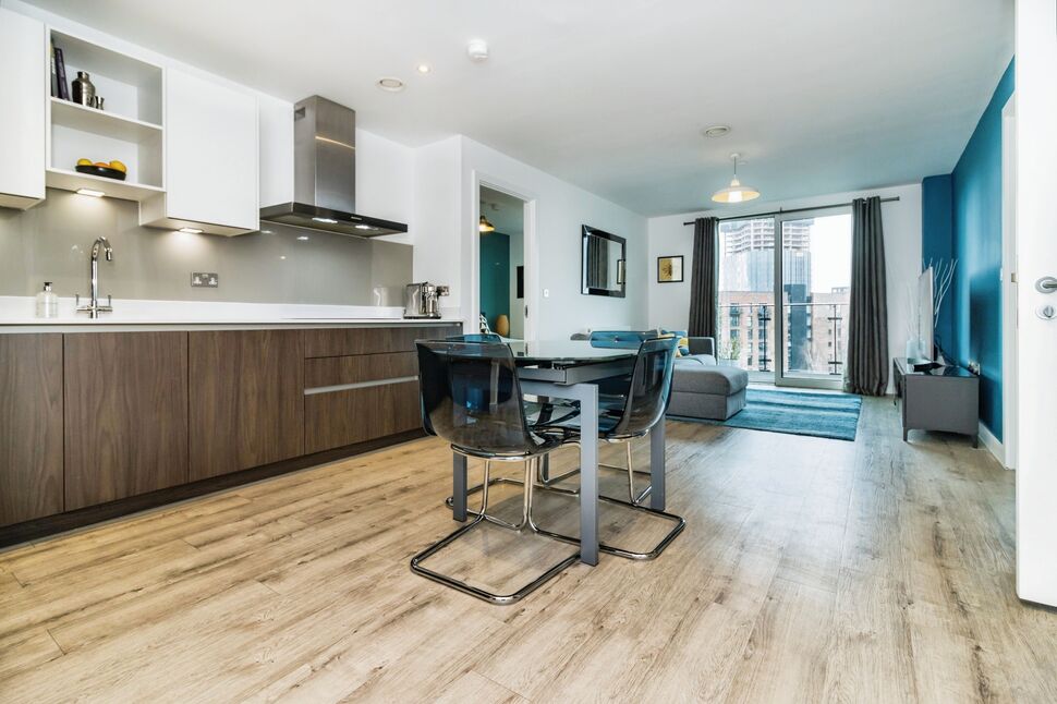 Main image of 2 bedroom Flat for sale, Middlewood Street, Salford, M5