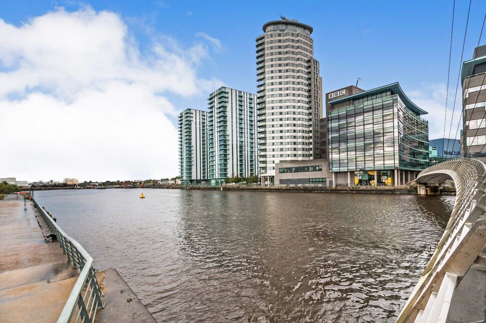 Main image of 3 bedroom Flat for sale, Blue, Media City UK, Salford, M50
