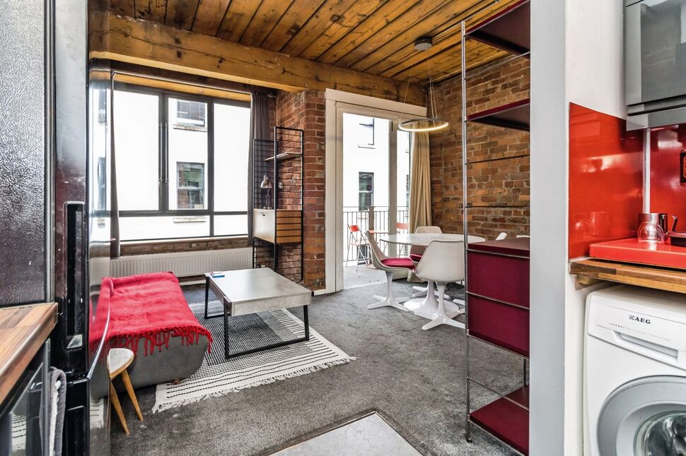 Living Area / Kitchen