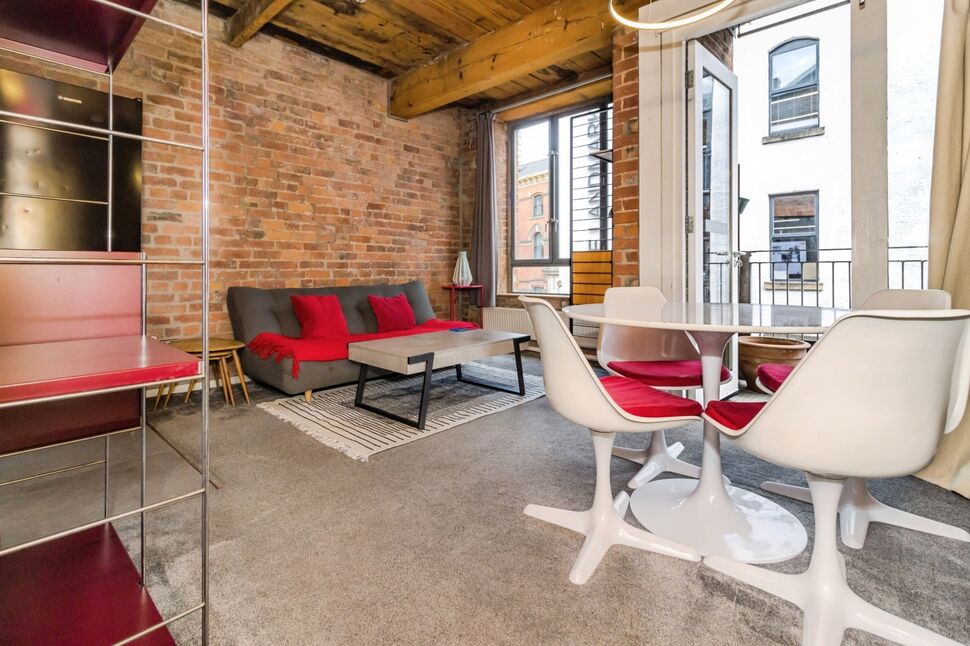 Living Area / Kitchen