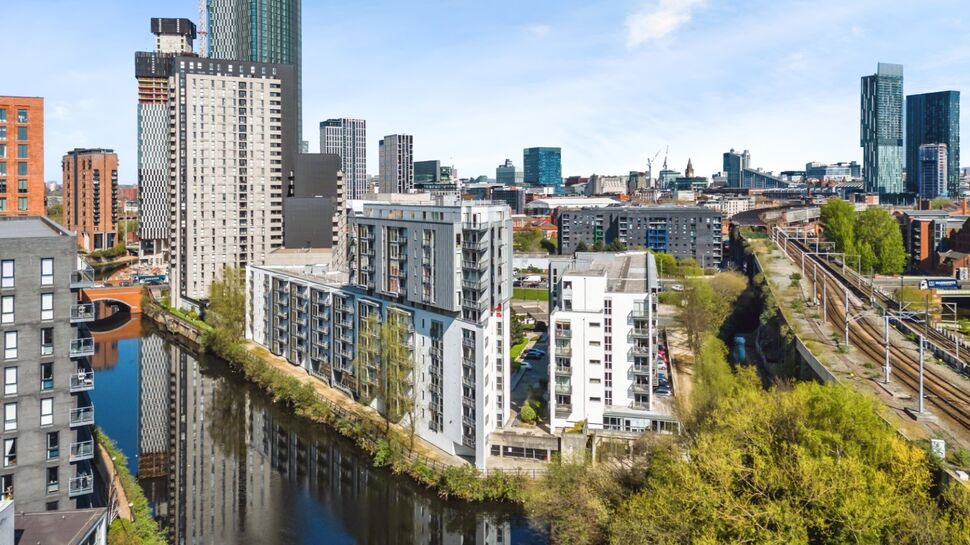 Main image of 2 bedroom Flat for sale, Water Street, Manchester, M3