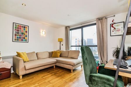 2 bedroom  Flat for sale