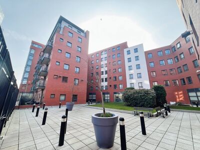 2 bedroom  Flat for sale