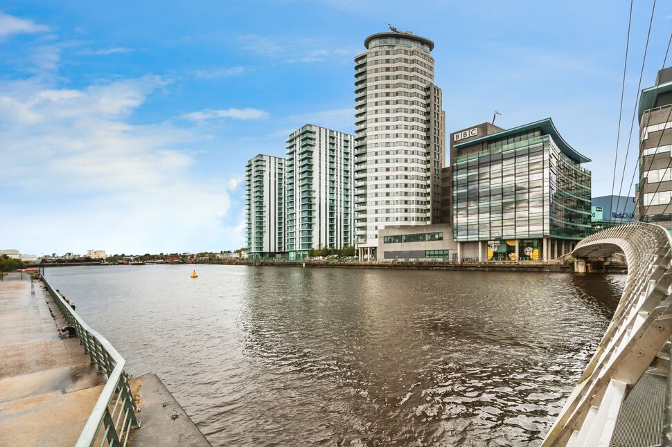 Main image of 2 bedroom Flat for sale, Blue, Media City UK, Salford, M50