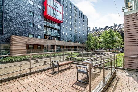 Potato Wharf, 2 bedroom  Flat to rent, £1,350 pcm