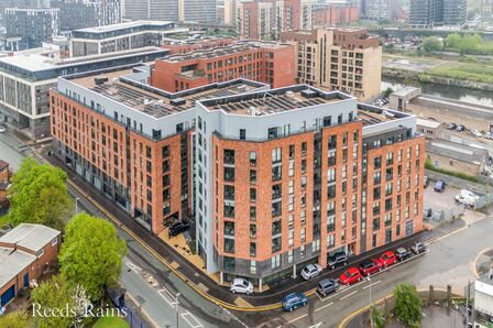 Ordsall Lane, 2 bedroom  Flat for sale, £250,000